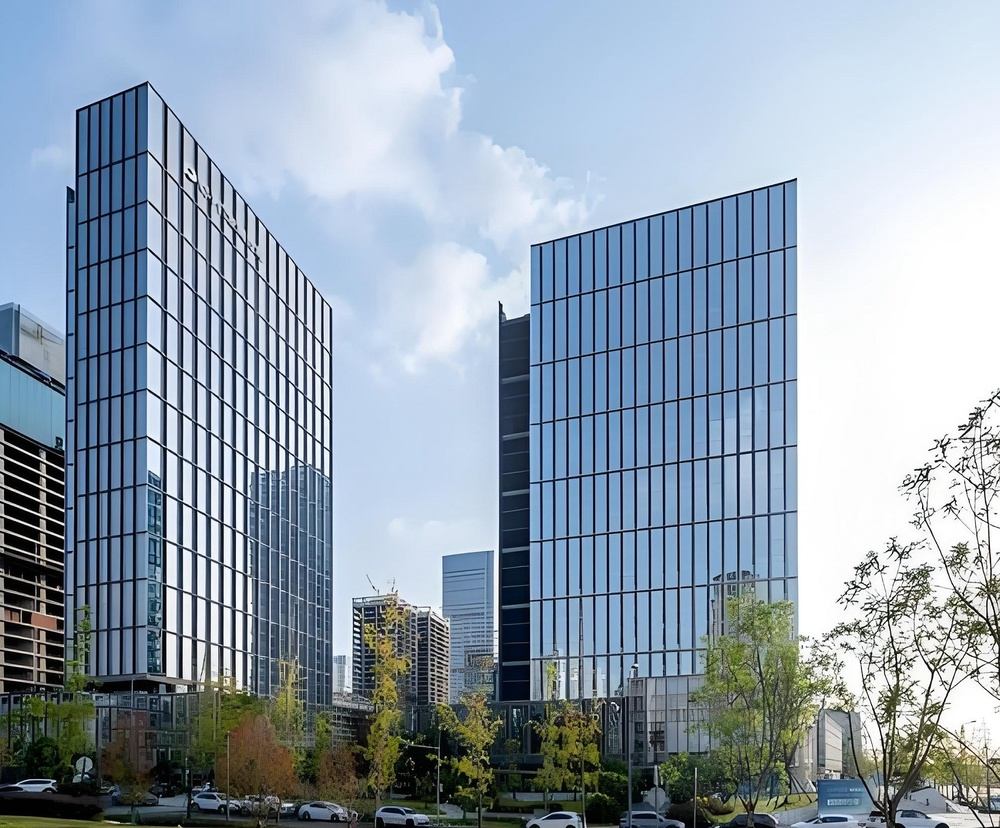 保利天寰广场外观图